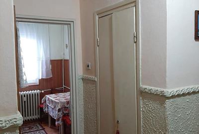 Apartament 2 camere, confort 2, nedecomandat, etajul 4 4, zona Cameliei, langa Spitalul Municipal Apartament 2 camere, confort 2, nedecomandat, etajul 4 4, zona Cameliei, langa Spitalul Municipal - 7