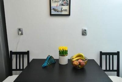 Apartament cu 3 camere decomandat în 13 Septembrie
