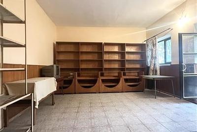 Spațiu comercial, de 185 mp, în Central - 3