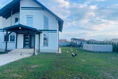 Casă cu 4 camere în Central - 4