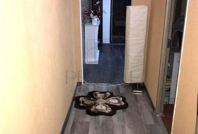 SOARELUI - ETAJ 1 - BLOC IZOLAT - 3 CAMERE - CENTRALA PROPRIE - BOXA - 11