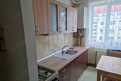 2 camere in zona Universitate - 1