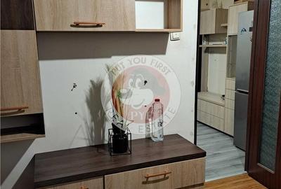 Apartament cu 2 camere semidecomandat în Vitan