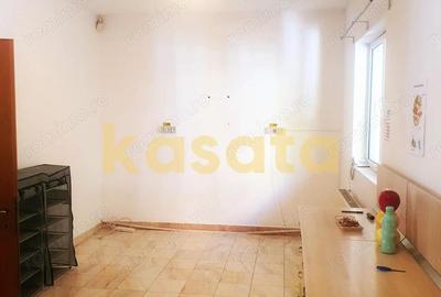 Casă cu 6 camere cu Teren 220 Mp în Central - 18