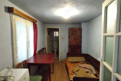 Casă cu 3 camere în Central - 1