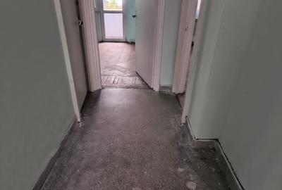 PRIMARIE APARTAMENT CU 4 CAMERE , VEDERE MARE 74 MP PRET 99000 EURO - 10