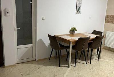 Apartament cu 4 camere decomandat în Broșteni - 2