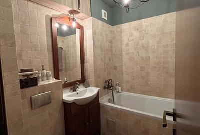 Apartament cu 3 camere decomandat în Motru - 4