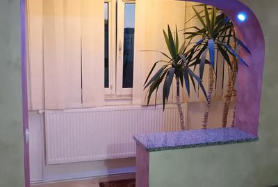 Inchiriez apartament cu 2 camere