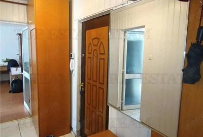 Apartament cu 2 camere decomandat în Drumul Sării - 2