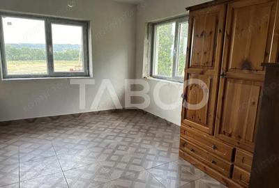 Casă cu 3 camere cu Teren 2088 Mp în Șinca - 12