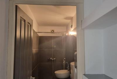 Casă cu 3 camere cu Teren 40 Mp în Central - 6