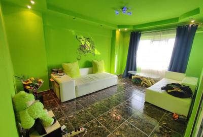 APARTAMENT 3 CAMERE DECOMANDAT, PACURARI, BLOC DIN 1987 - 2