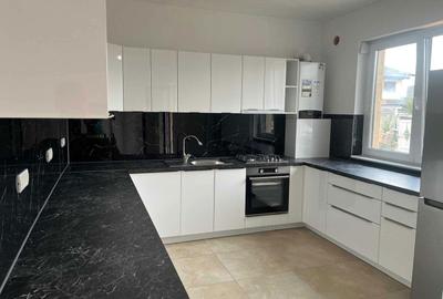 Casă cu 2 camere cu Teren 330 Mp în Central - 3