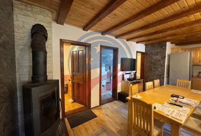Casă cu Teren 1603 Mp în Cernat - 3
