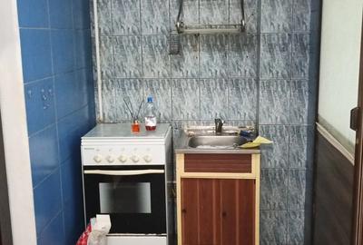 Apartament cu 2 camere nemobilat zona camine Apartament cu 2 camere nemobilat zona camine - 3