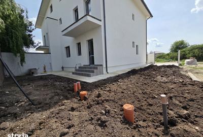Casă cu 6 camere cu Teren 250 Mp în Central - 4