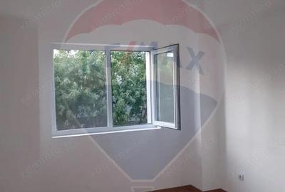 Apartament cu 3 camere decomandat în Chitila