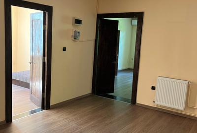 Apartament cu 3 camere semidecomandat în Cotroceni - 12