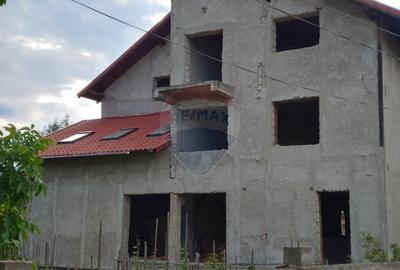 Casa /Vila+Teren intravilan 900 mp - Gura Humorului, Suceava - 9