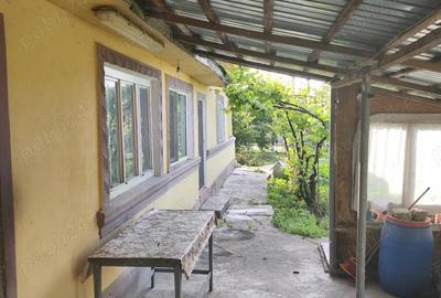 Casă cu 6 camere cu Teren 934 Mp în Central - 1