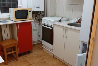 Garsonieră decomandată în Central - 3