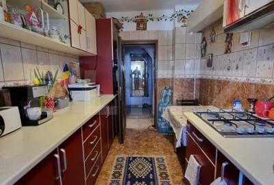 Apartament cu 3 camere decomandat, mobilat în Păcurari - 13