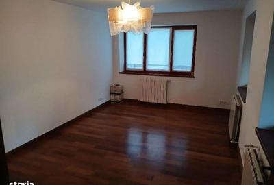 Casă cu 5 camere cu Canalizare în Giurgiului - 8