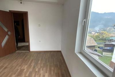 Apartament cu 2 camere decomandat în Câmpulung Moldovenesc - 1