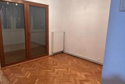 Apartament cu 3 camere decomandat în 1 Mai - 6