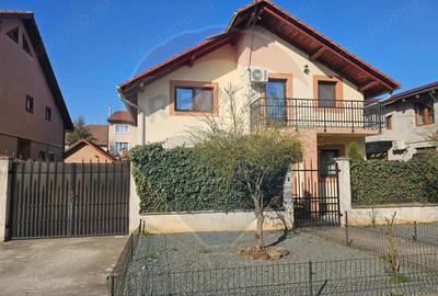 Casă cu Teren 350 Mp în Central - 15