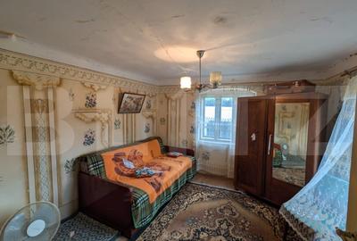 Bucsani 80mp, teren 2540mp casa de renovat - 10