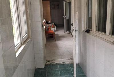 Casă individuală cu 2 camere cu Canalizare în Central - 13