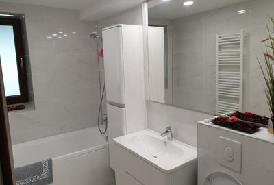 Apartament de lux,  4 decomandate, 130 mp, Parc Catedrala Sf. Dumitru,  et. 1 /2 - 9