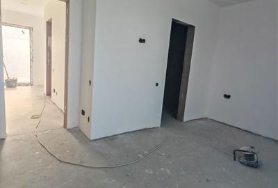 Casă cu 4 camere în Central - 8