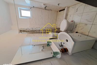 Garsonieră decomandată în Central - 7