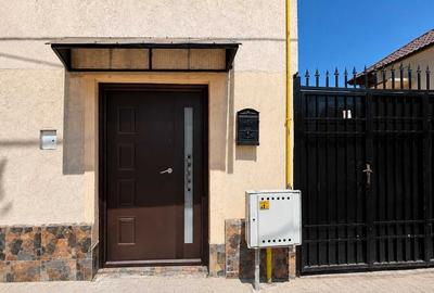 Casă cu 4 camere cu Teren 250 Mp în Central