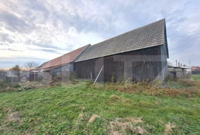 Casa de vanzare, 5 camere, teren generos de 1.290 m2, zona - 9