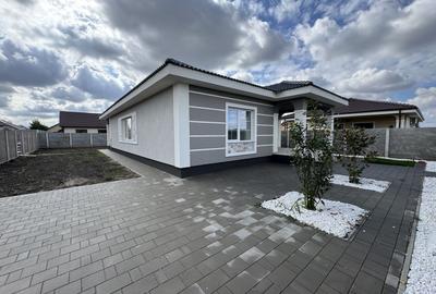 Casa Individuala Parter Sanmihaiu Roman,4 Camere,2 Bai,Proiect Modern - 2