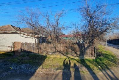 Casă cu 4 camere în Malu - 1