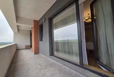 Apartament cu 2 camere decomandat în E3 - 8