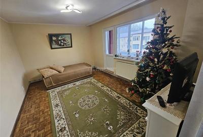 Apartament cu 3 camere decomandat în Micro II - 5