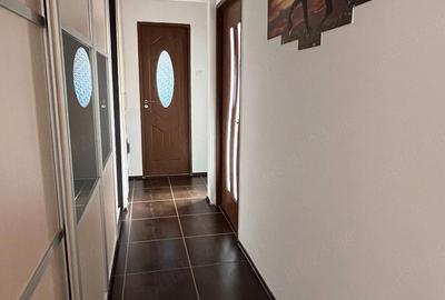 Apartament cu 3 camere decomandat în Aradului - 1