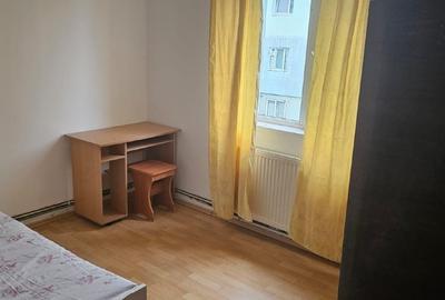 Apartament 2 camere de inchiriat, complet mobilat, Micro 6 - 1