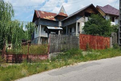 Casă cu 5 camere în Boteni - 1