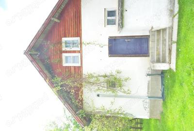 Casă cu 4 camere cu Teren 1915 Mp în Central - 1