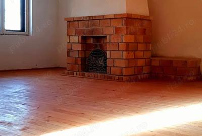 Ocazie deosebita - 2 Vile de vanzare la pret de una - Statiunea Breaza - 1