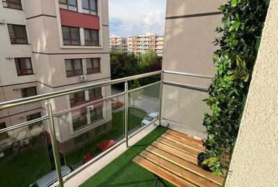 Apartament cu 2 camere semidecomandat în Metalurgiei