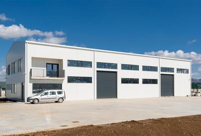 Descopera oportunitatea: hala avangardista pe teren generos, conditii apreciabil - 1