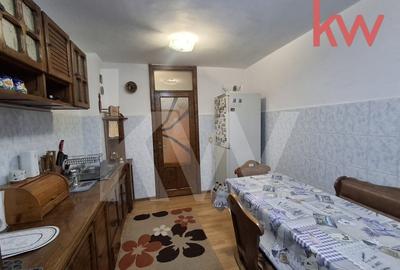 Apartament cu 3 camere decomandat, mobilat în 1 Mai - 2